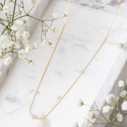 Elle petite necklace clear